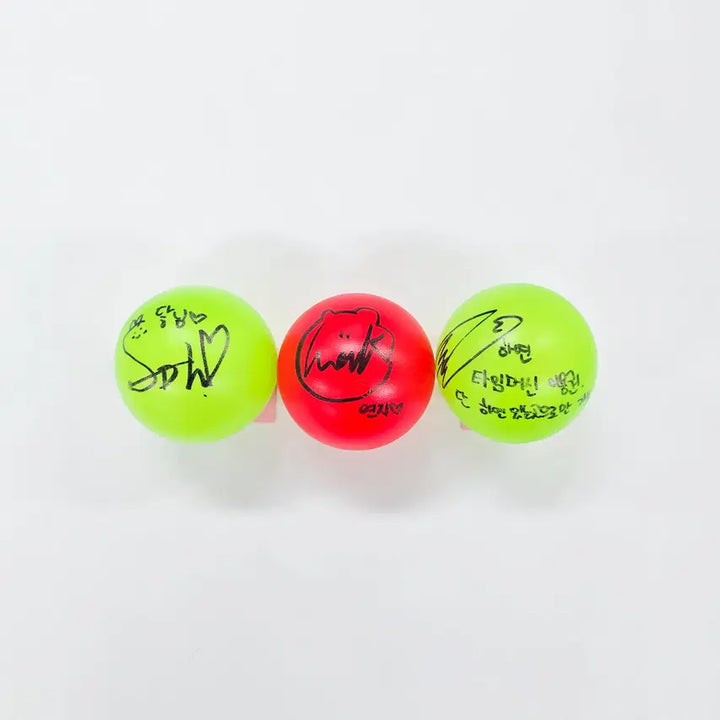 TripleS - Hand Autographed(Signed) Ball [26.04.23]