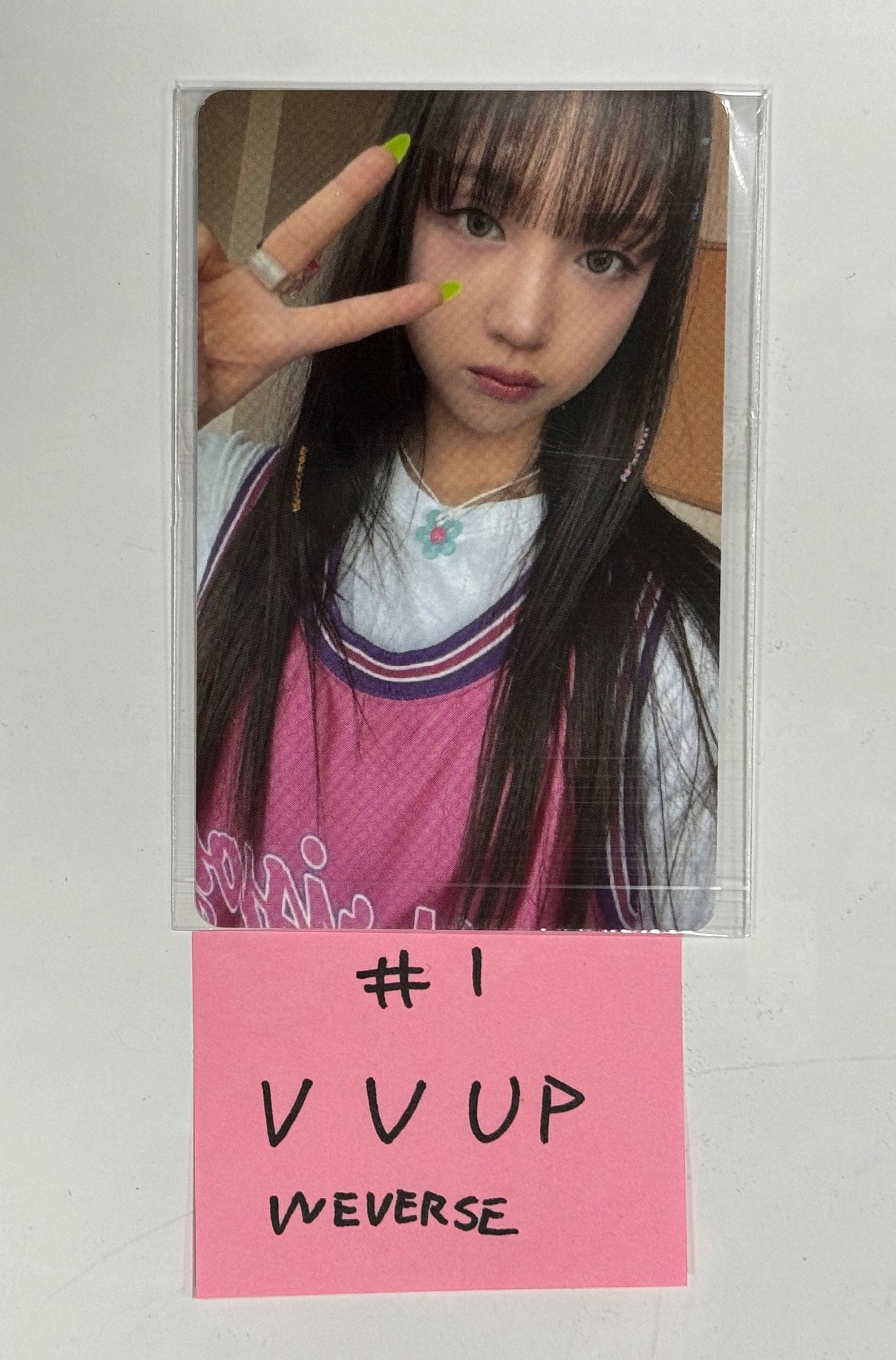 VVUP 1st Single Album 'Locked On' - Weverse Shop Pre-Order
