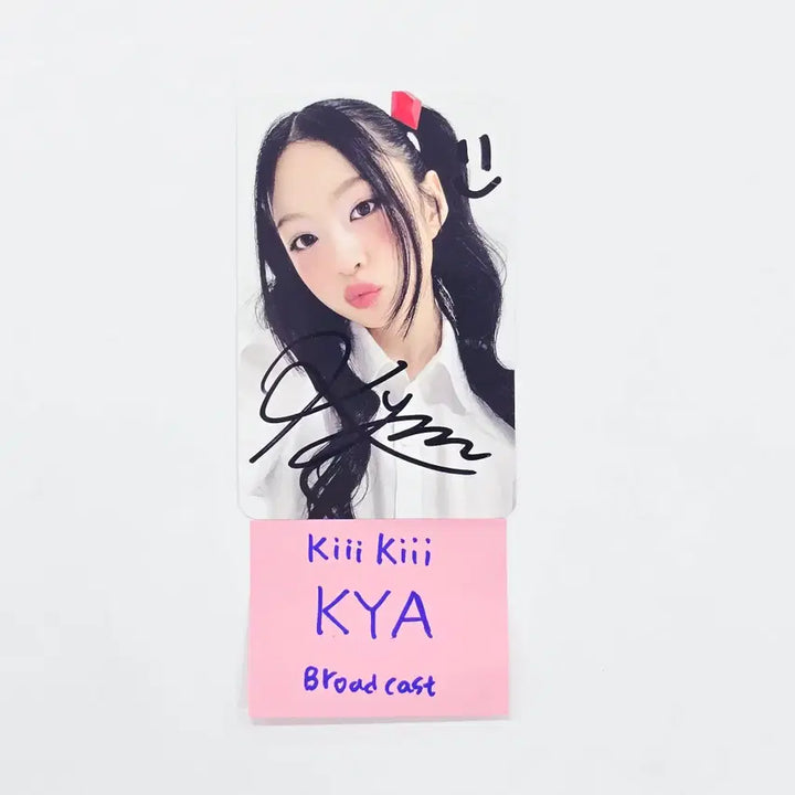 KYA (of KiiiKiii) - Public Broadcast Full Attendance Hand Autographed(Signed) Photocard [26.04.28]
