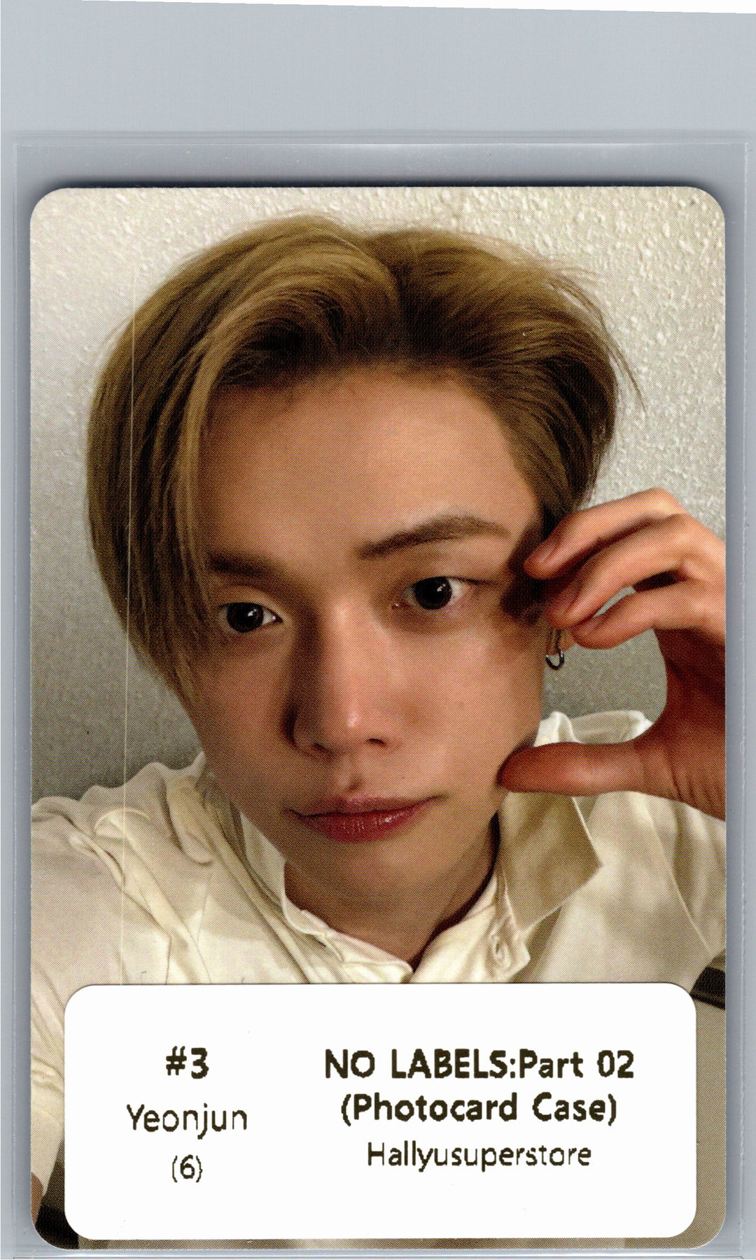 YEONJUN (of TXT) "NO LABELS: PART 02" - Official Photocard (Photocard Case Ver.) [26.07.13]