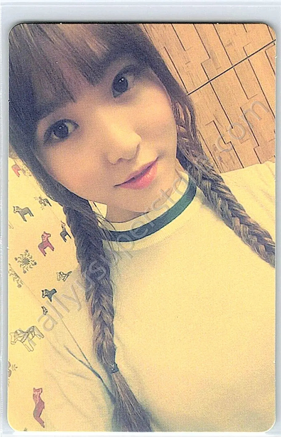 Yuju - HALLYUSUPERSTORE