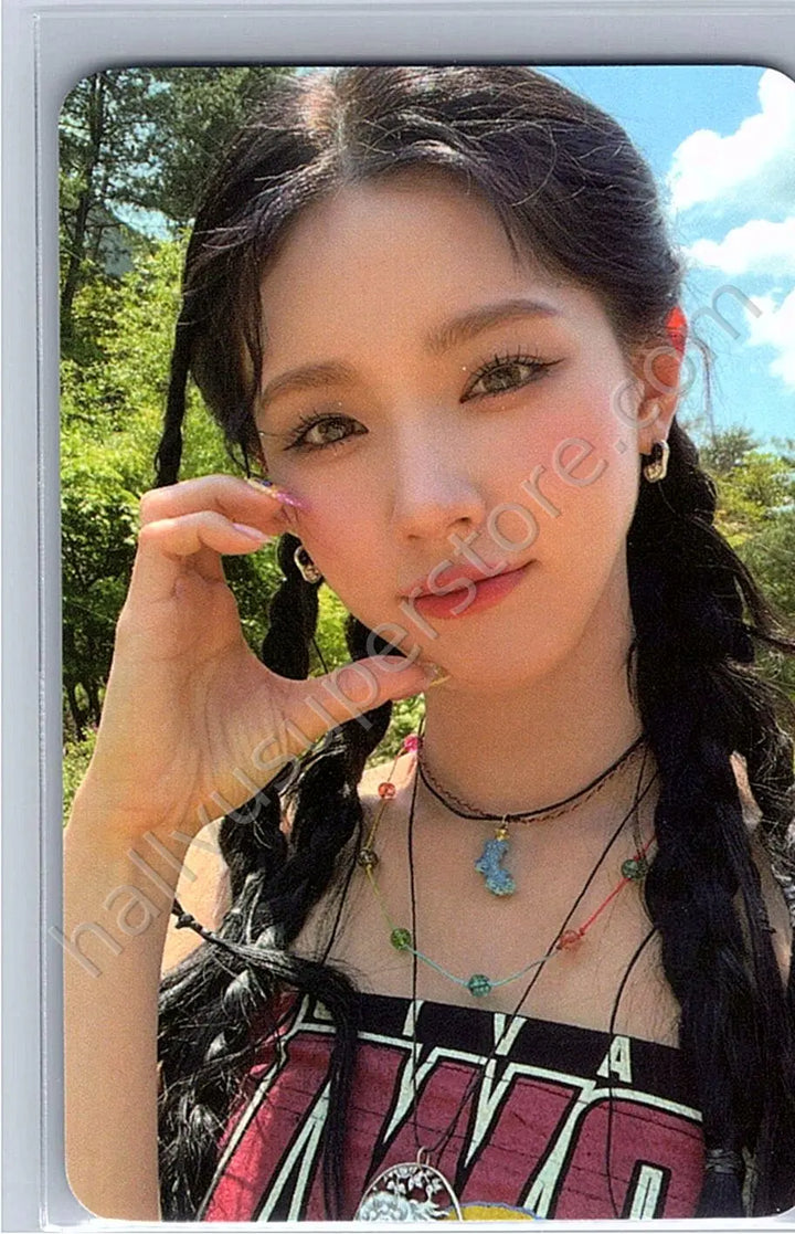i-dle - Miyeon - 2023 World Tour [I am Free-TY] B version merch photocard photocard set