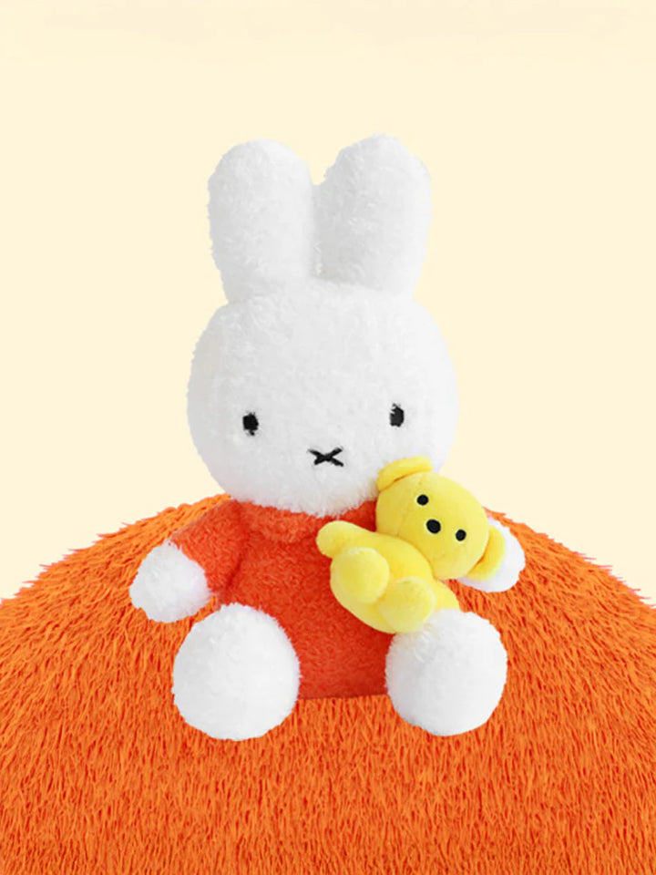 ** Miffy - Miffy Holding a Bear