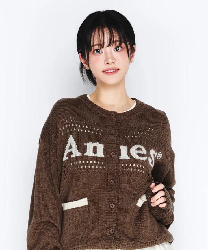 **QWER -Chodan PUNCHED CARDIGAN BROWN + Photocard