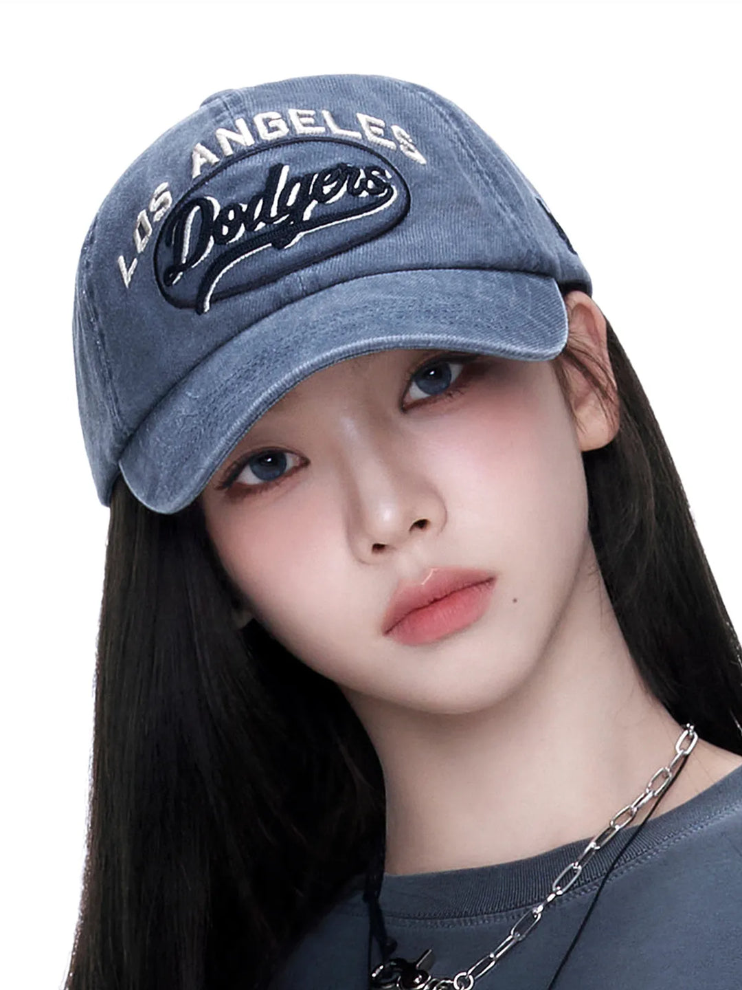 ** [Pre-Order] AESPA - Wearing KARINA Varsity Vintage Cursive Stitch Unstruck Ball CapLA (Indigo)