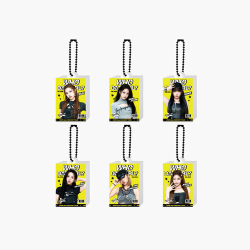[Pre-Order] izna - [WHO DAT GIRL?] Official MD (RANDOM MINIATURE KEYRING)