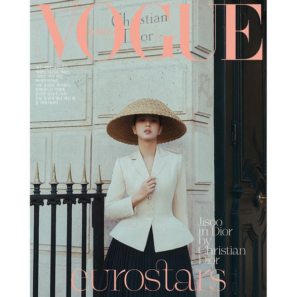 [Pre-Order] JISOO (of Blackpink)- VOGUE 2025.04 (Version Choose)