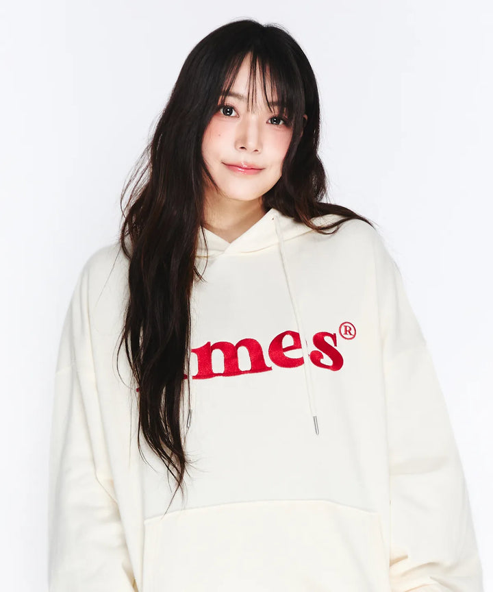 **QWER -Siyeon BASIC LOGO HOODIE CREAM + Photocard Set