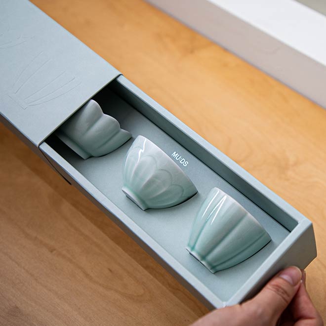 ** a set of celadon cups KOREA