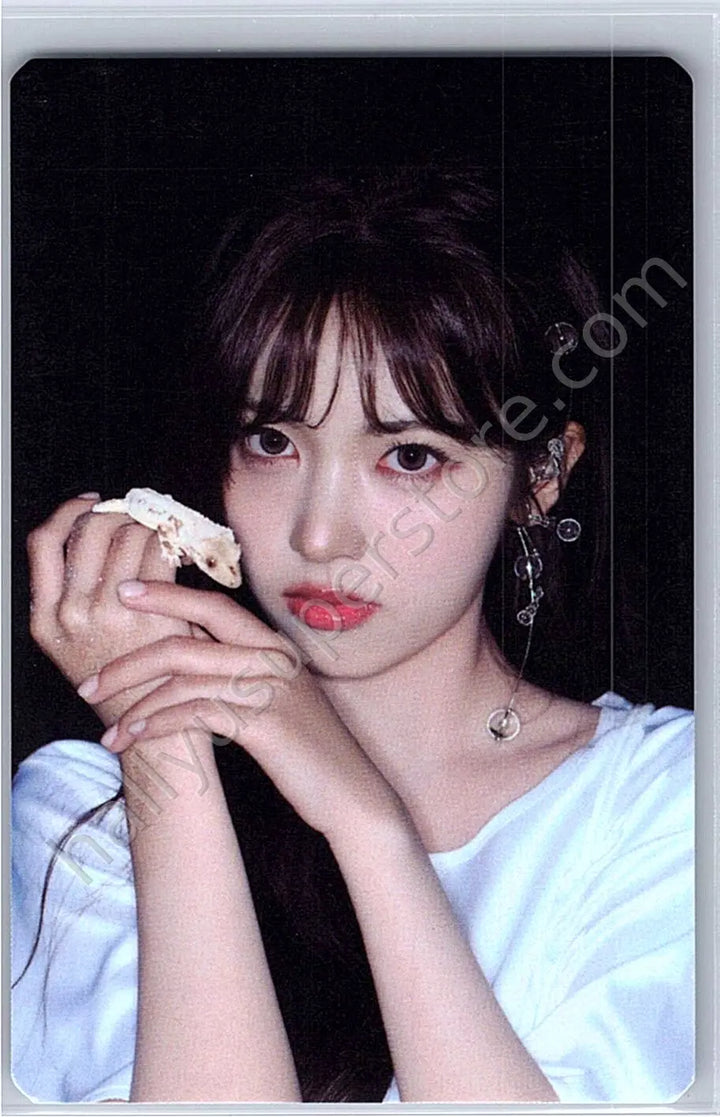RESCENE - May - Dearest album photocard dewy version qr version