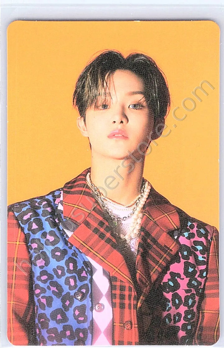 TREASURE - Jihoon - THE SECOND STEP : CHAPTER TWO A version lyric card photocard set yg tag version
