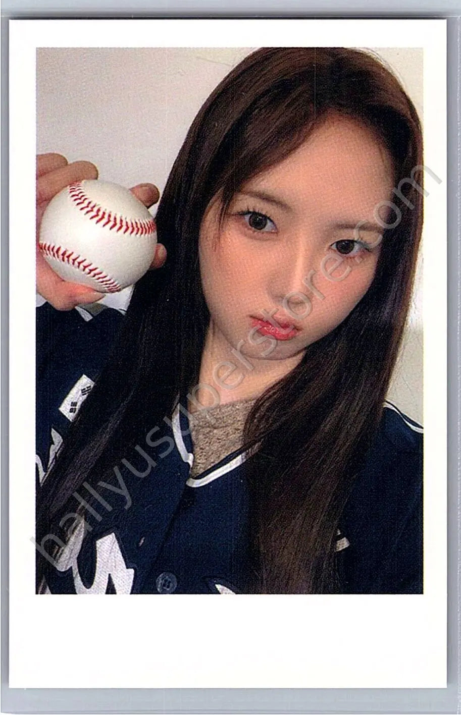 tripleS - Jiwoo - Assemble25 Jump-up polaroid