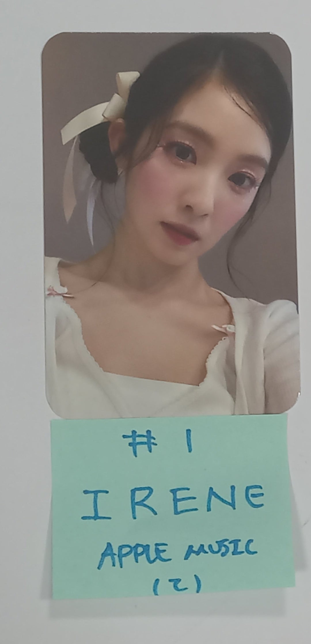 Red Velvet "Cosmic" - Apple Music Fansign Event Photocard [24.7.19] - HALLYUSUPERSTORE