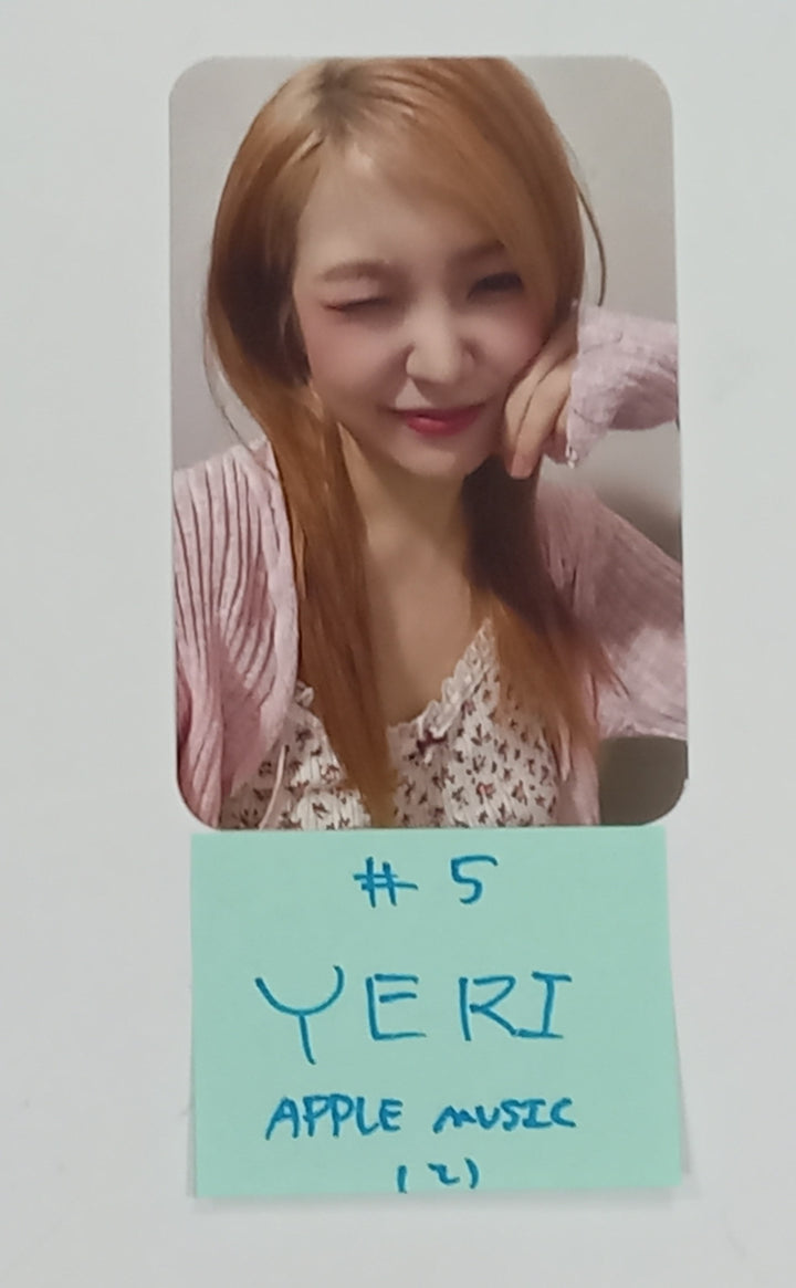 Red Velvet "Cosmic" - Apple Music Fansign Event Photocard [24.7.19] - HALLYUSUPERSTORE