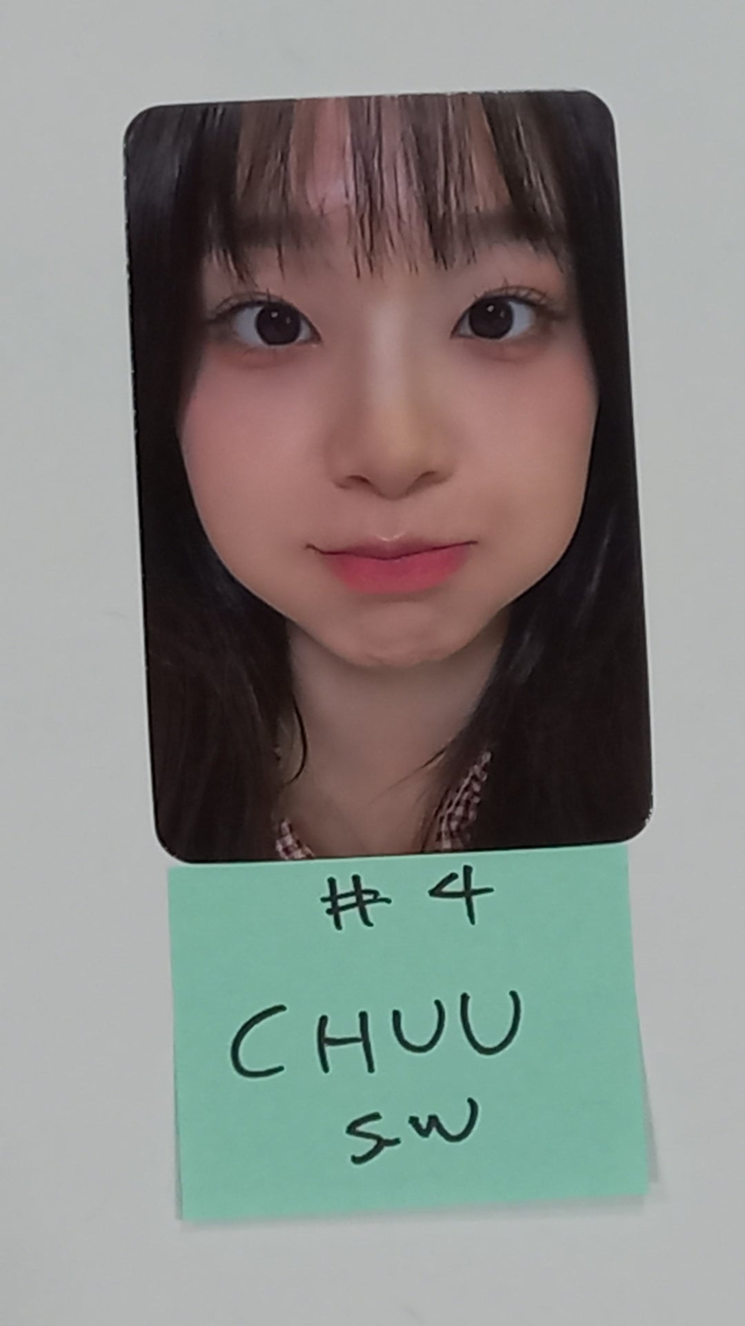 CHUU "Strawberry Rush" - Soundwave Fansign Event Photocard (STAYG Album Ver.) [24.7.19] - HALLYUSUPERSTORE