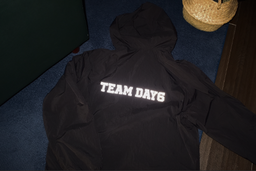 **[Pre-Order] DAY6 - DAY6 10th Anniversary Tour <The DECADE> (TEAM DAY6 WIND BREAKER)
