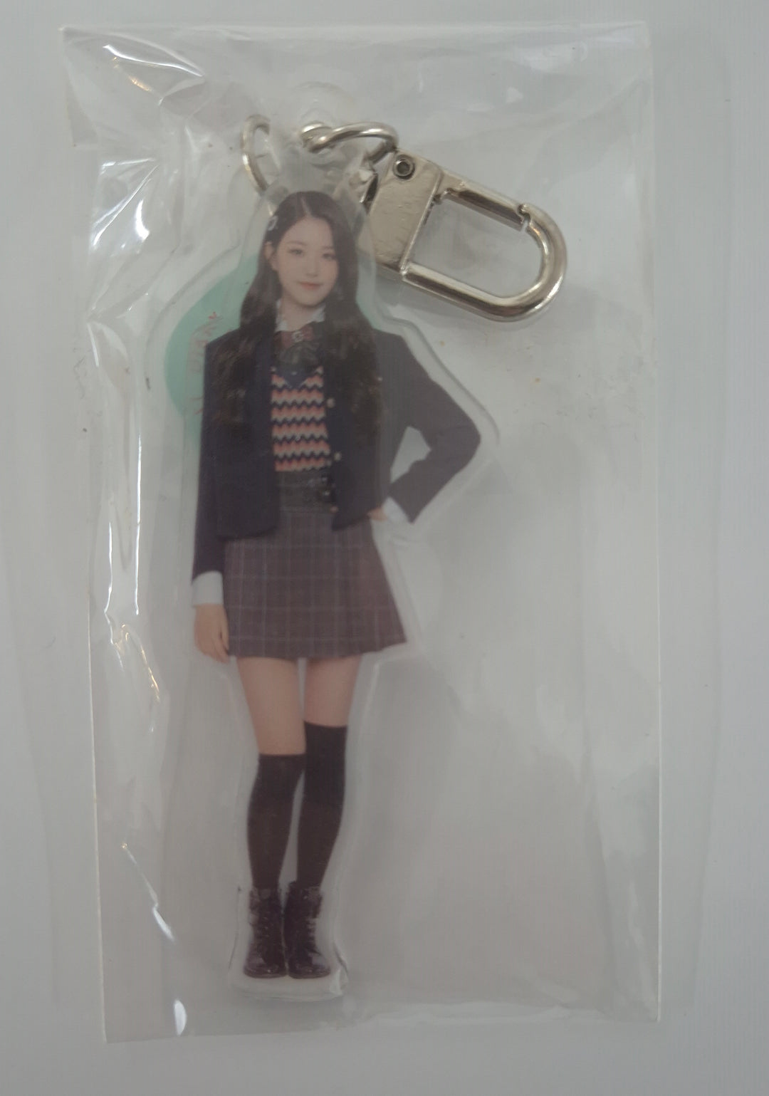 IZ*ONE - " Oneiric Diary "(幻想日記)  Official Acrylic keyring