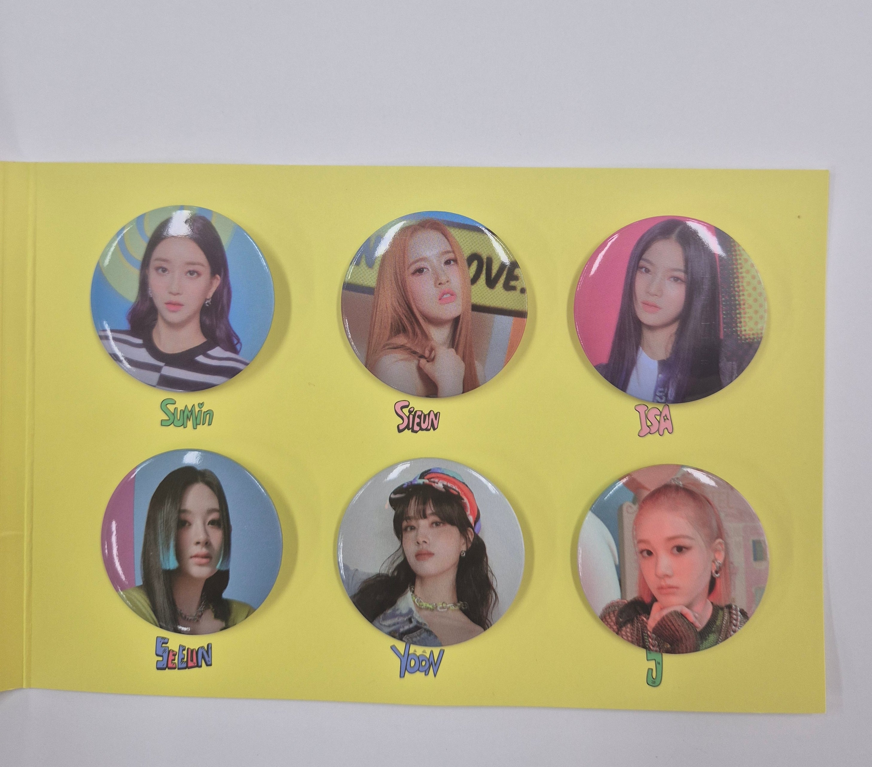 StayC - HALLYUSUPERSTORE