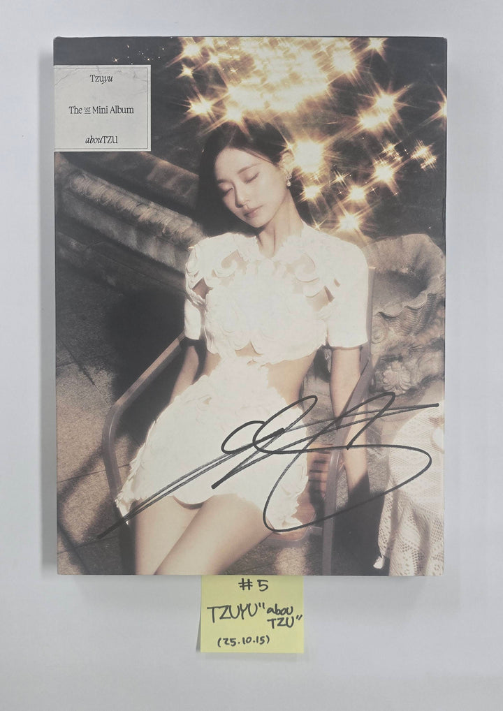 JIN (Of BTS) "Echo", DAY6 "The DECADE", TZUYU (Of TWICE) "abouTZU", Nayeon (Of TWICE) "NA", Yeji "Air", Xdinary Heroes "Beautiful Mind", NMIXX "Fe3O4: FORWARD" - Hand Autographed(Signed) Promo Album [25.10.15]