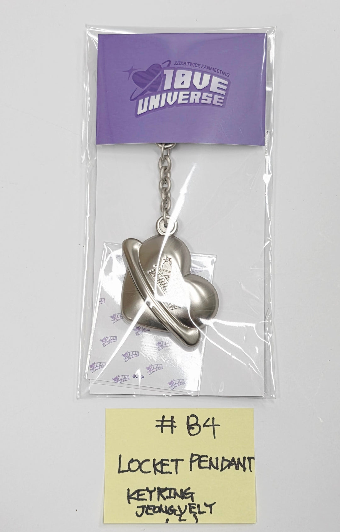 TWICE - 2025 TWICE FANMEETING "10VE UNIVERSE" POP-UP STORE MD (4) [25.10.17]