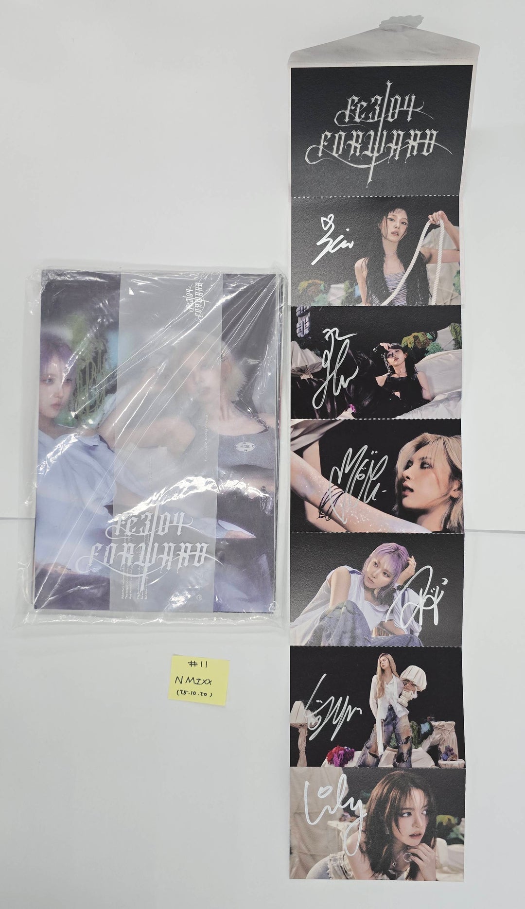 NMIXX "Blue Valentine" & "Fe3O4: FORWARD" - Hand Autographed(Signed) Promo Album [25.10.20]