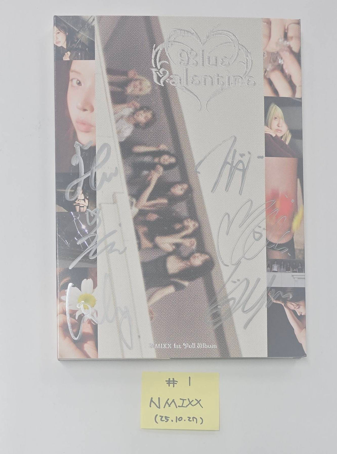 NMIXX "Blue Valentine", Hearts2Hearts "FOCUS" - Hand Autographed(Signed) Promo Album [25.10.27]