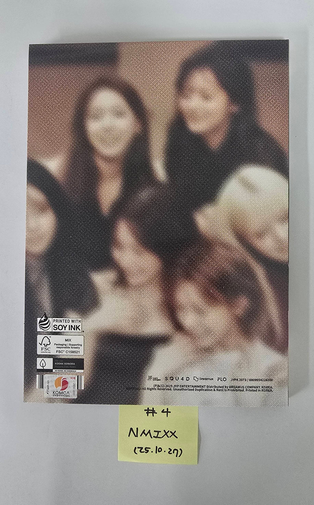 NMIXX "Blue Valentine", Hearts2Hearts "FOCUS" - Hand Autographed(Signed) Promo Album [25.10.27]