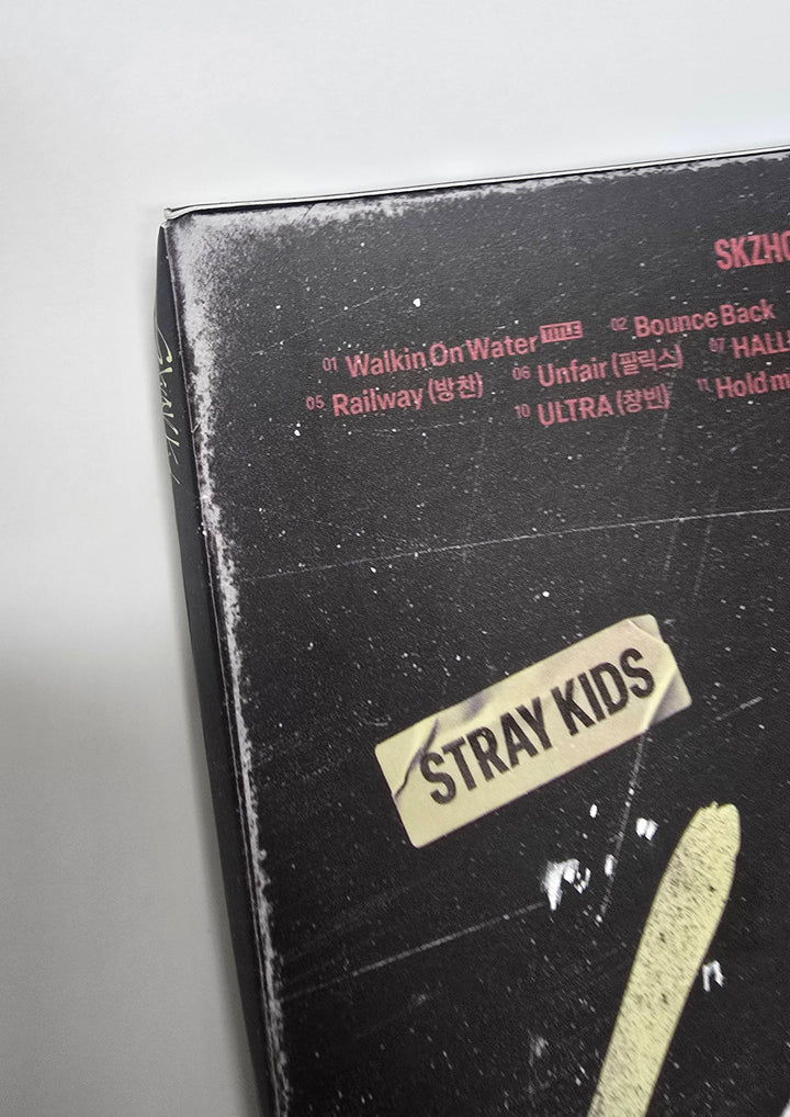 Stray Kids "合 (HOP)", DAY6 "The DECADE", TXT "Star Chapter: Together" - Hand Autographed(Signed) Promo Album [25.10.27]