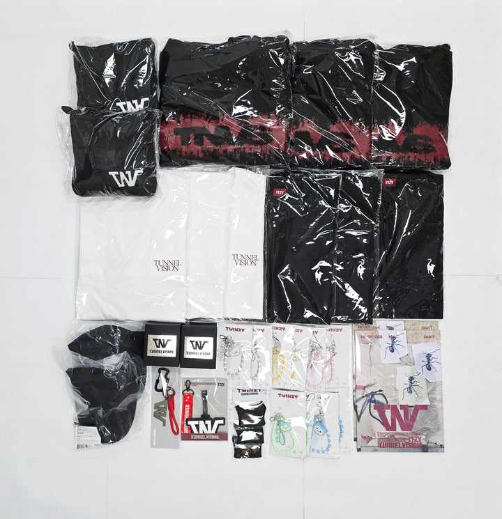 ITZY - "TUNNEL VISION" POP-UP Store MD [25.11.11]