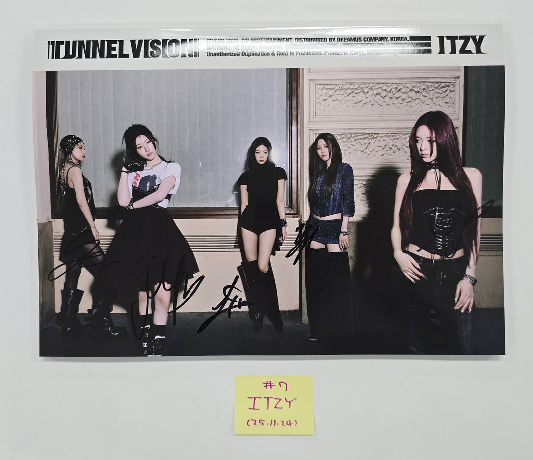 ITZY "TUNNEL VISION" - Hand Autographed(Signed) Promo Album [25.11.24]