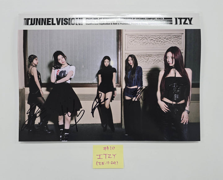 ITZY "TUNNEL VISION" - Hand Autographed(Signed) Promo Album [25.11.24]