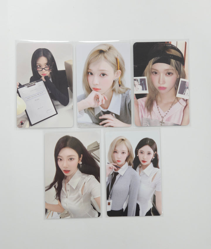 AESPA - 2025 Season's Greeting Trading Photocard [26.01.09]