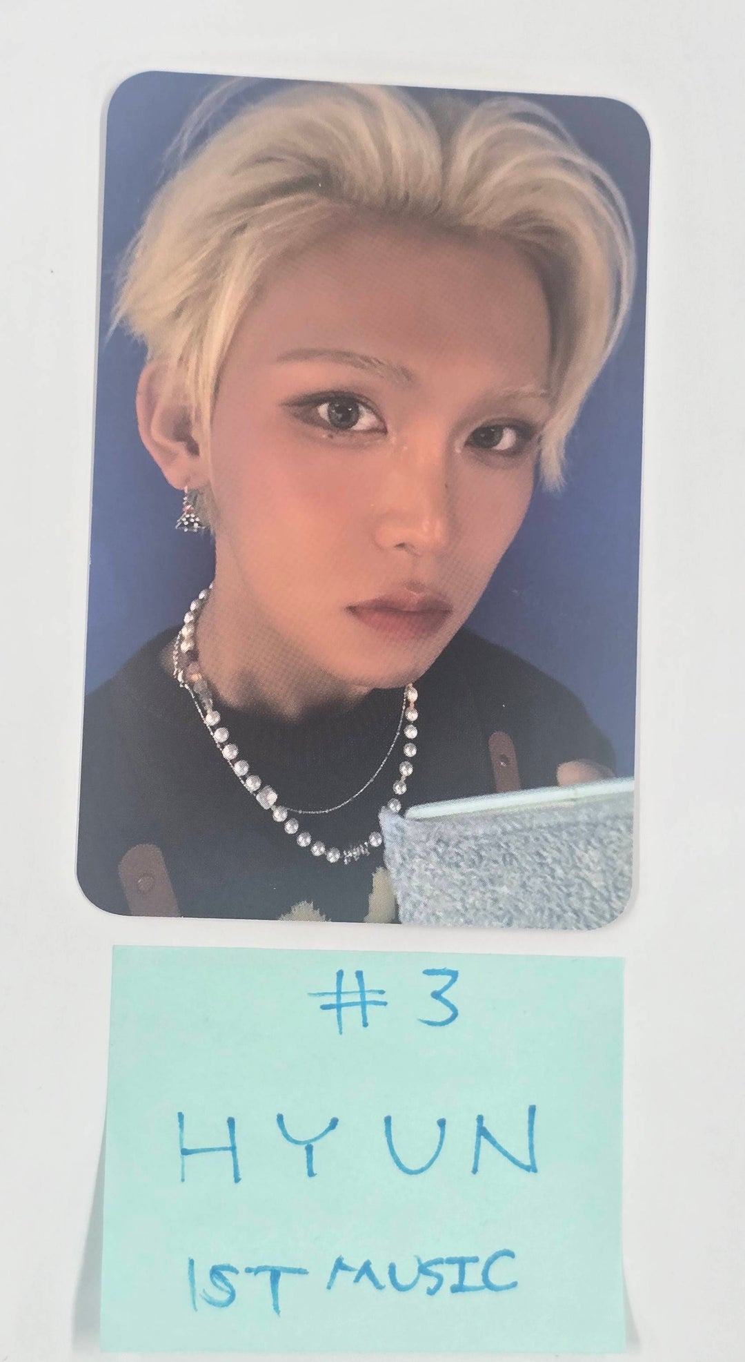 XLOV "UXLXVE" - 1st Music Fansign Event Photocard [26.1.26]