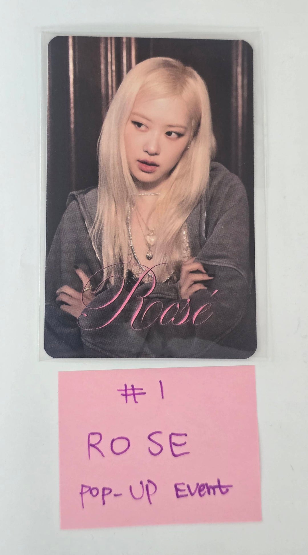 ROSE (of Black Pink) - Pop-Up Event Photocard [26.1.28]