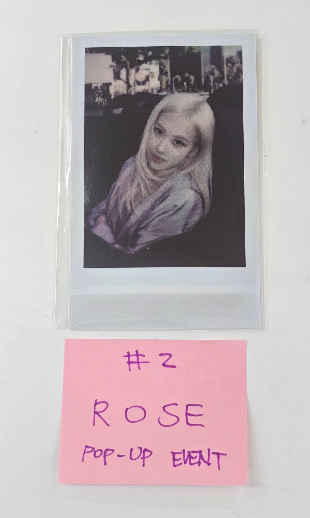 ROSE (of Black Pink) - Pop-Up Event Photocard [26.1.28]