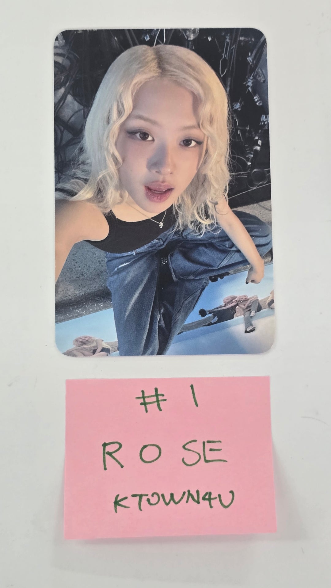 ROSE (of Black Pink) - Ktown4U Event Photocard [26.1.28]