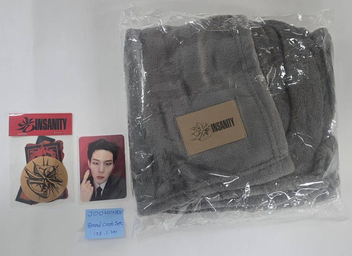 JOOHONEY (of MONSTA X) "光 (INSANITY) - Broadcast blanket & Photocard Set [26.1.29]