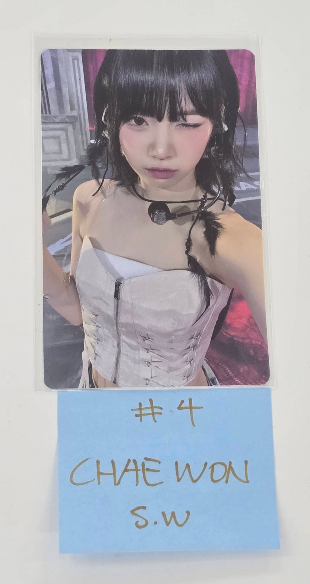 Le Sserafim "UNFORGIVEN & Easy" - Soundwave Lucky Draw Event Photocard [26.1.29]