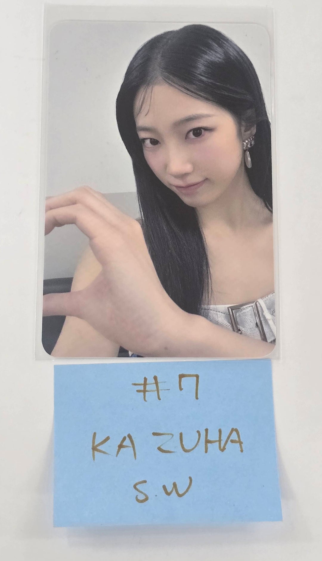 Le Sserafim "UNFORGIVEN & Easy" - Soundwave Lucky Draw Event Photocard [26.1.29]