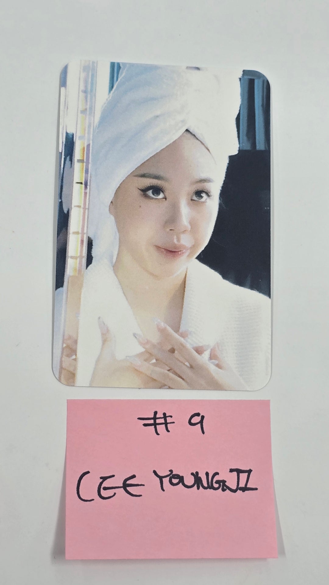 LEE YOUNGJI "THE MAIN CHARACTER" 1st ASIA TOUR - Official Photocard [26.2.2]