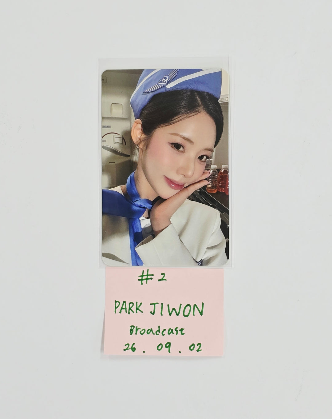 fromis_9 "Glow ME" - Broadcast Photocard [26.09.02]