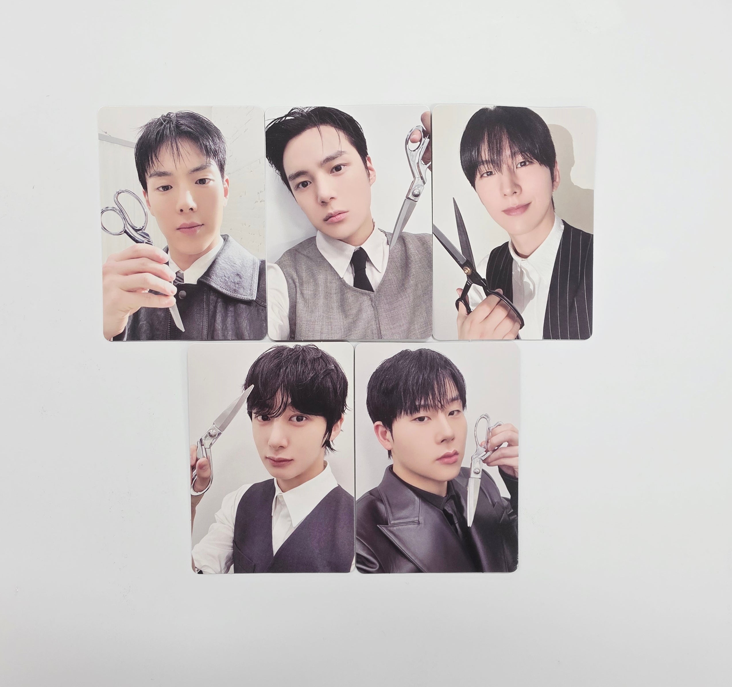Monsta X - HALLYUSUPERSTORE