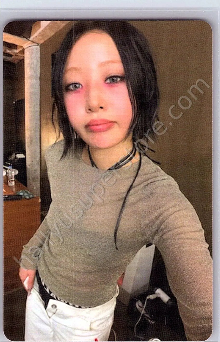 Yves  - Yves - Nail album photocard version 2