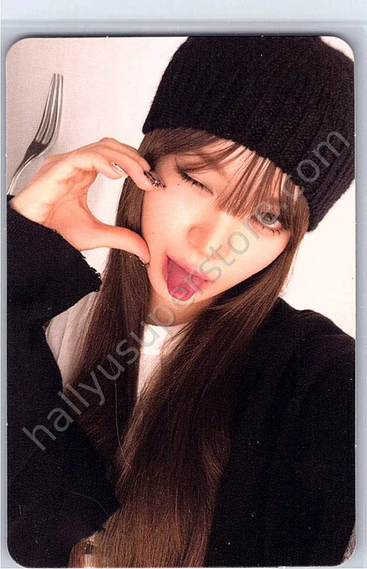 LE SSERAFIM - Kim Chaewon - SPAGHETTI album photocard B version weverse album version