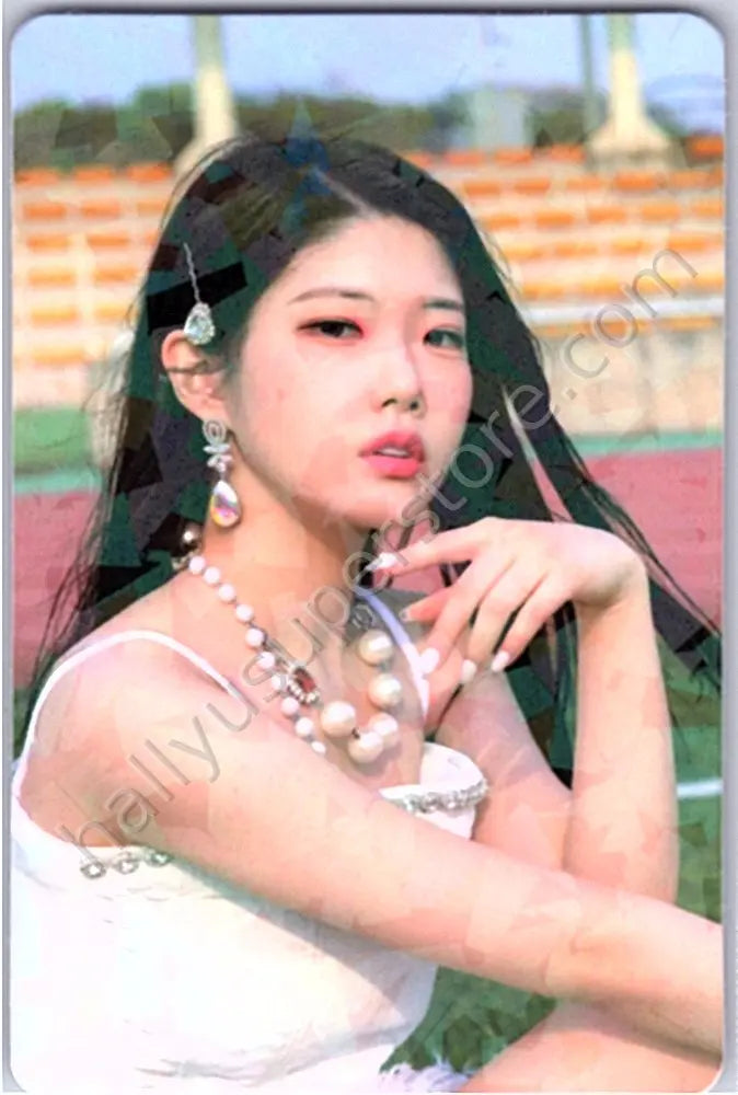 CLASS:y - Chaewon - LIVES ACROSS