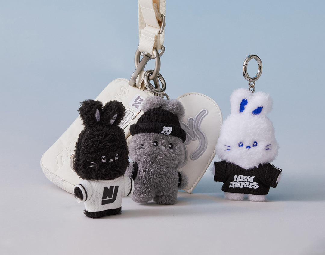 ** bunini mini costume key ring (WHITE)