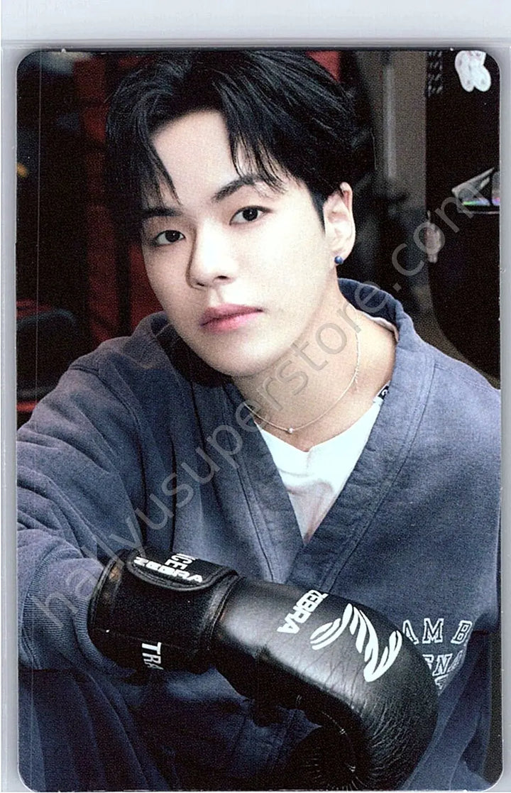 TREASURE - Yoon Jaehyuk - 3rd Anniversary Magazine photocard set
