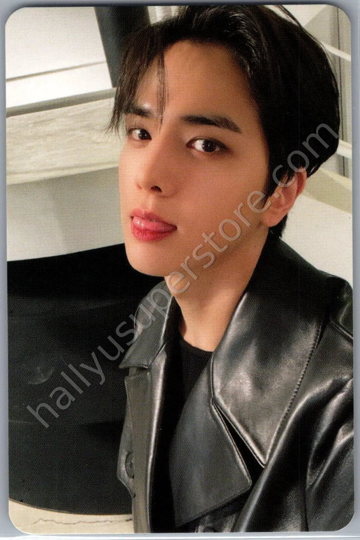 THE BOYZ - Younghoon - Be Awake album photocard realize version