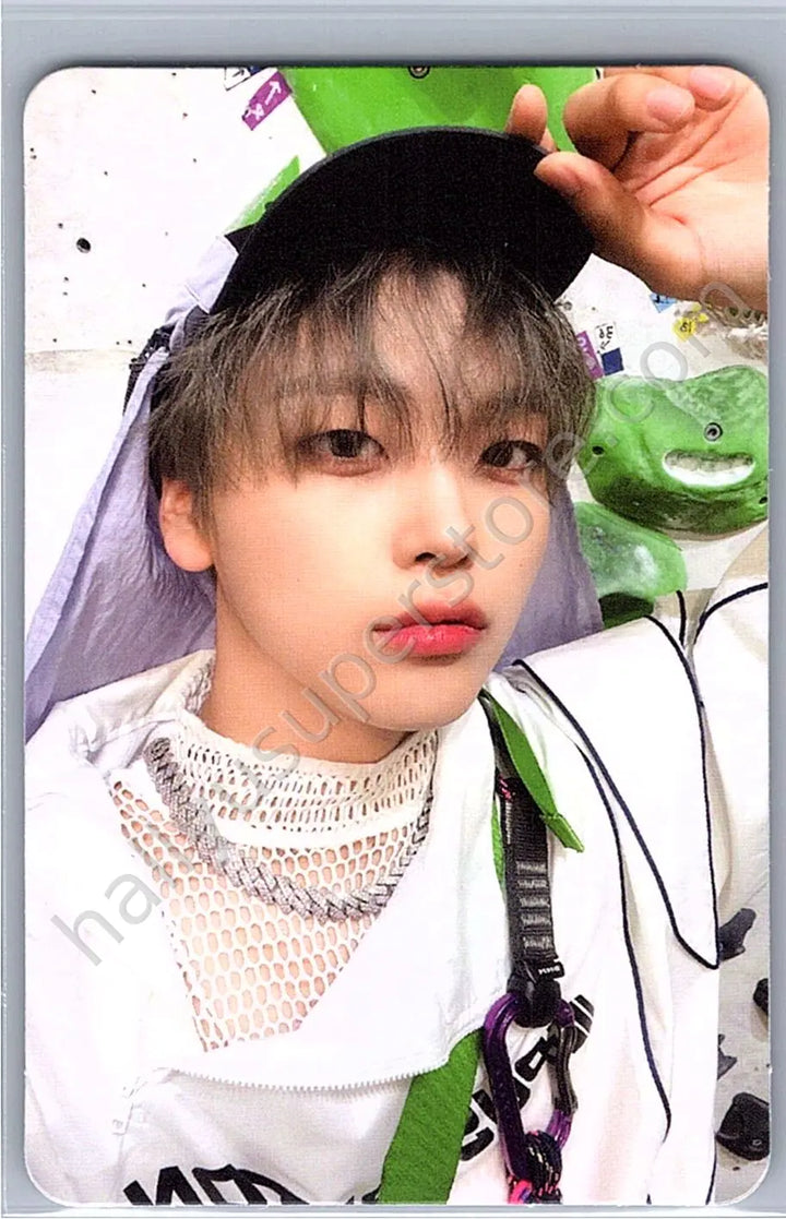 CRAVITY - Hyeongjun - SUN SEEKER album photocard catcher version