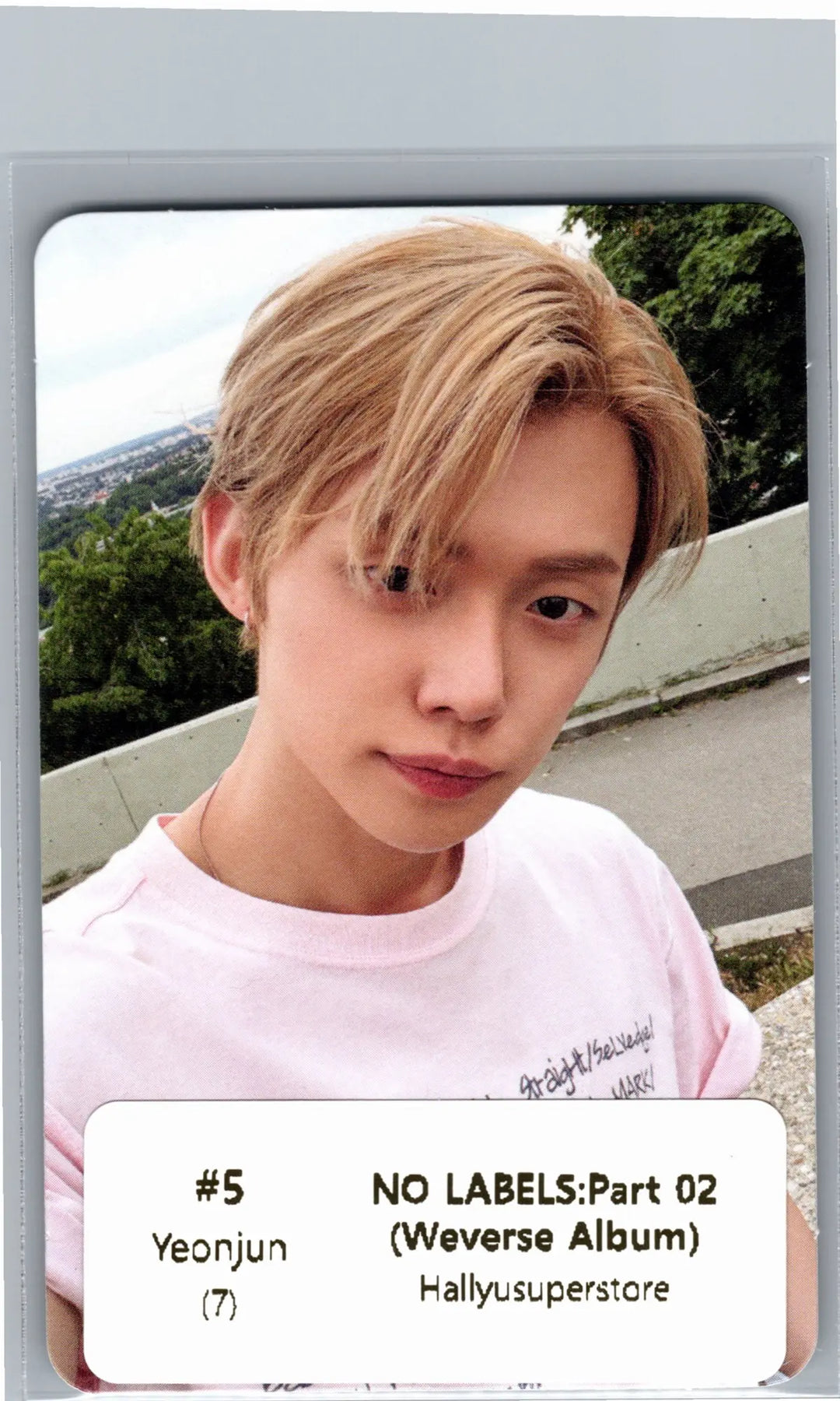 YEONJUN (of TXT) "NO LABELS: PART 02" - Official Photocard (Weverse album Ver.) [26.07.13]